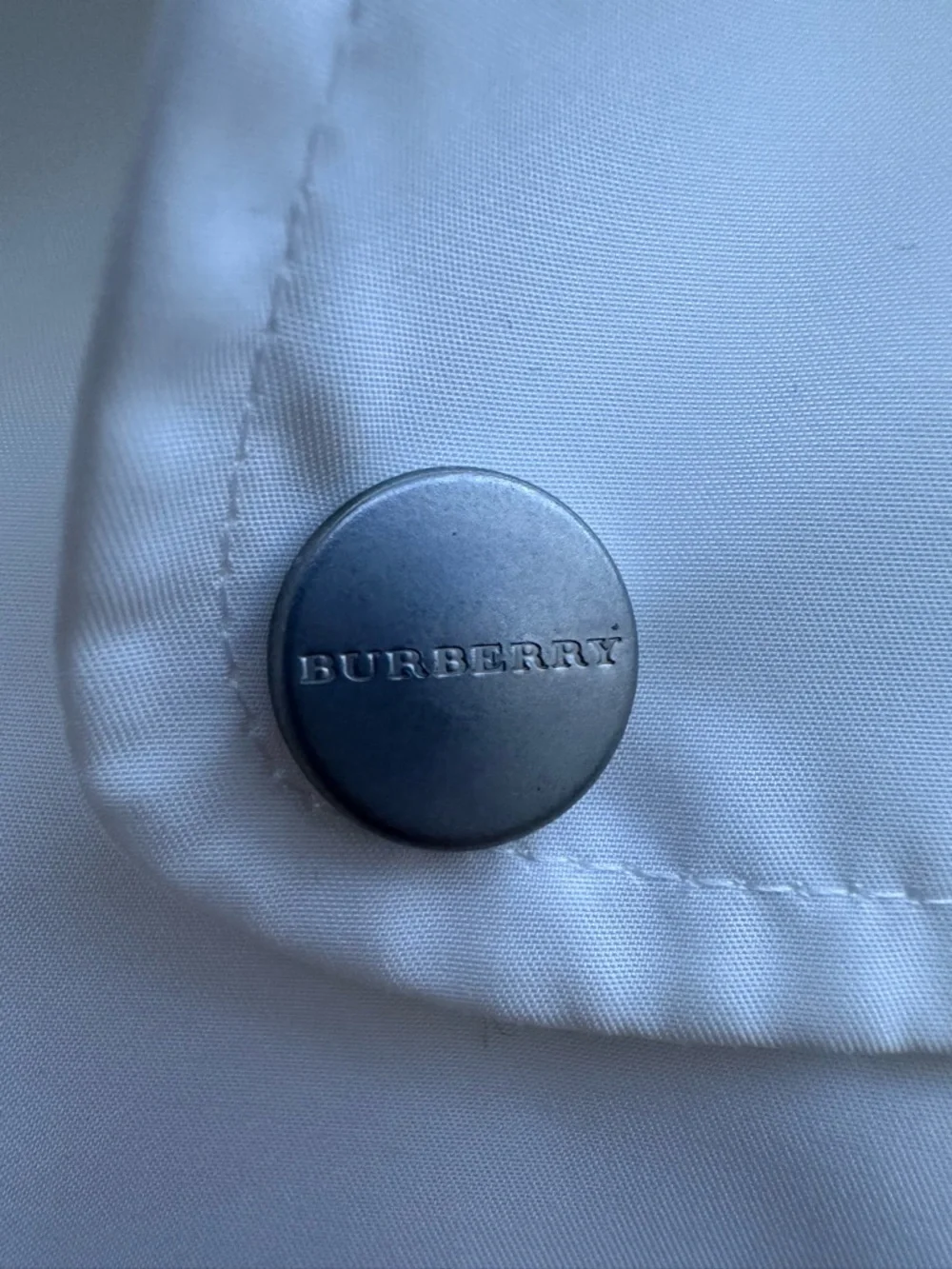 Burberry Women's Cream Lightweight Trench Jacket, size 6 - Picture 3 of 10